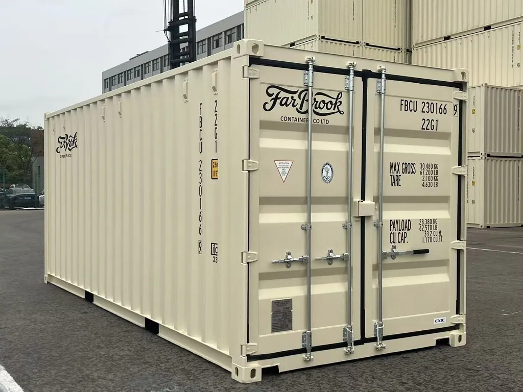 New 20 ft dry container painted RAL 1015 light ivory